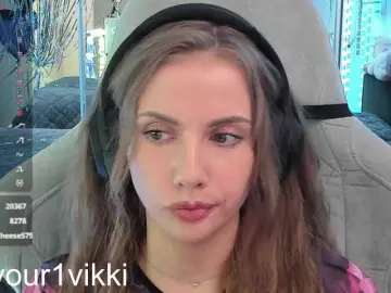 Bongacams Live Sex Cam of -VikkiL0vesCheese-