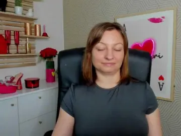 Bongacams Live Sex of angelaLove13