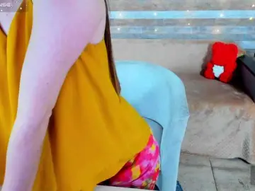 Shaved babes milf cams