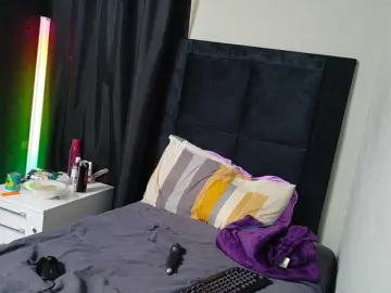 Bongacams Free Porn Cam of BigBootyVixen