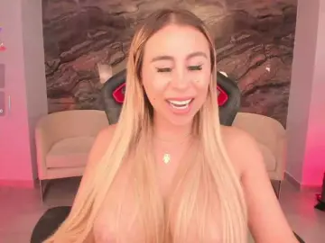 Bongacams Live Porn of KylieeCooper