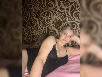 Bongacams Live Sex Cam of Enni1