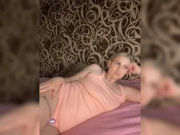 Handjob milf cams