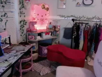 Bongacams Live Sex Cam of PrettiPluto