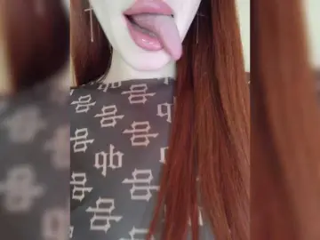 Bongacams Adult Video Chat of MEDOVAYA1