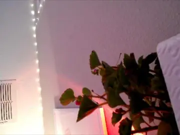 Bongacams Watch Live Sex Cams of PrincessXOXO