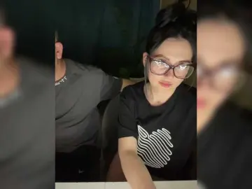 Bongacams Sex Chat of SladenkieVmeste