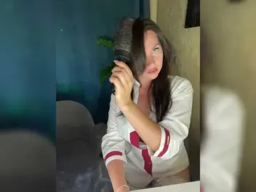 Bongacams Nude Webcam of SladenkieVmeste