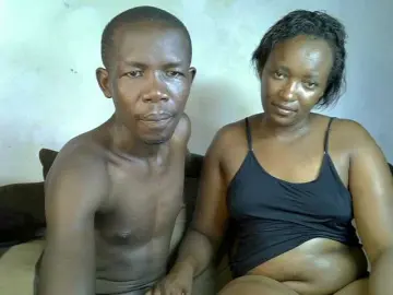 Bongacams Nude Webcam of Blaqboiandmaya