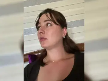 Bongacams Watch Live Sex Cams of CrystalAndDavis