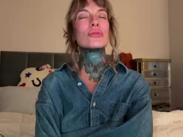 Bongacams Live Sex Cam of iiixbostonxiii