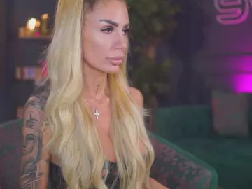 Bongacams Live Porn of RaquelleVon