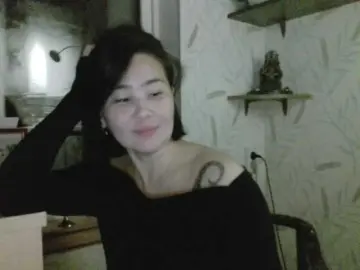 Bongacams Sex Chat of Nettie-Allie