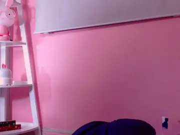 Bongacams Live Sex Cam of Mila-Moans