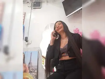 Bongacams Watch Live Sex Cams of Bella-152