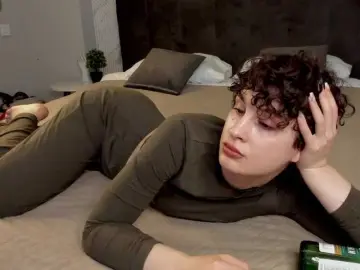 Bongacams Live Sex of AdelinePerle