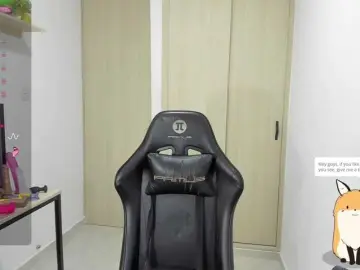 Bongacams Live Sex Cam of Andylovense