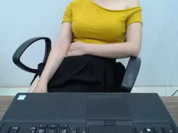 Bongacams Watch Live Sex Cams of Lady-Young