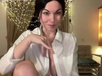 Bongacams Free Live Porn of LilithNewdawn