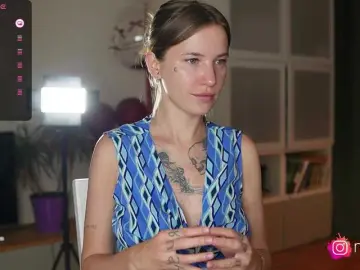 Dildo play milf cams