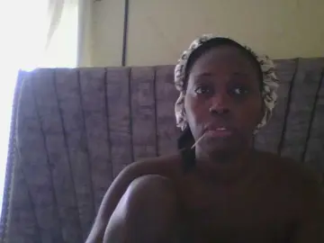 Bongacams Nude Webcam of Dizzydose1