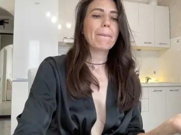 Bongacams Live Sex Cam of HotyWinter84