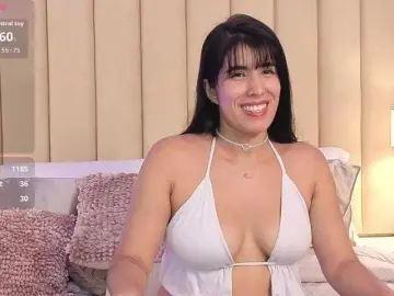 Bongacams Best live sex cam show of IsisVelvet