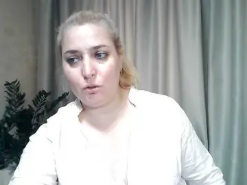 Kissing milf cams