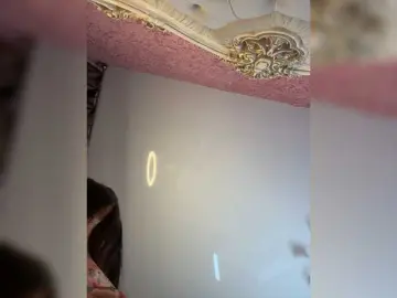 Bongacams Live Sex Cam of enchantressss