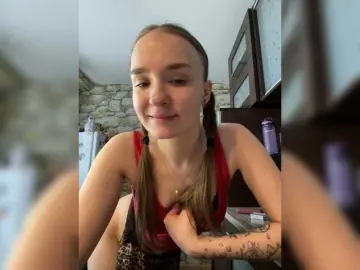 Bongacams Sex Cam of Intro31