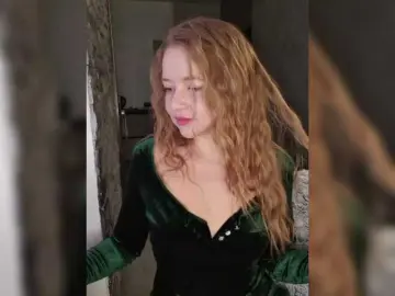 Bongacams Sex Cam of Sugar-Girl