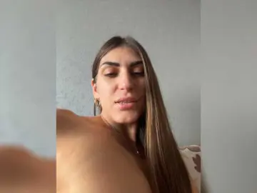 Bongacams Sex Cam of MaggieTurner