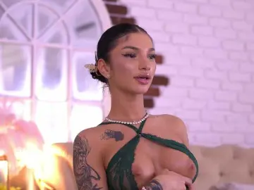 Bongacams Live Sex Cam of NyssaSky