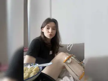 Bongacams Watch Live Sex Cams of Renaw