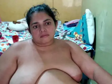 Bongacams Watch Live Sex Cams of mia-naughty