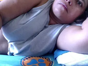 Bongacams Sex Chat of mia-naughty