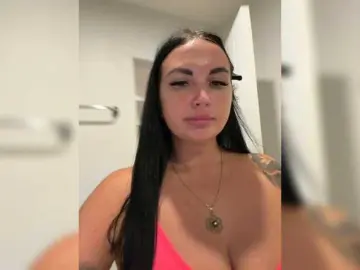 Bongacams Sex Chat of TokionaJoe