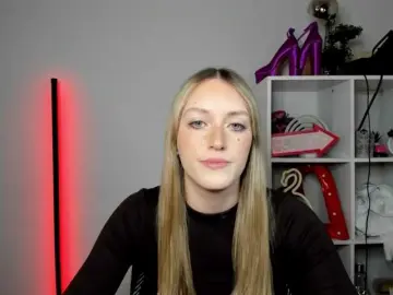 Bongacams Adult Video Chat of EvelynBlond