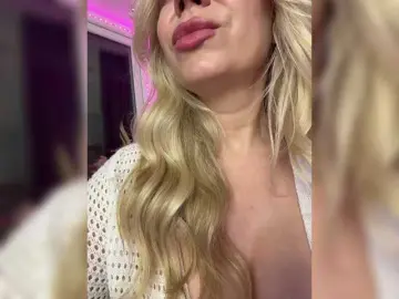 Bongacams Free Porn Cam of Lunesa