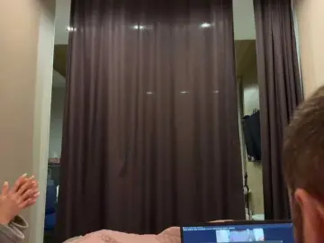 Bongacams Free Porn Cam of No-Face-Guy