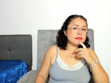 Bongacams Adult Webcams of yessmellie
