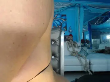 Bongacams Watch Live Sex Cams of adrianna_fox