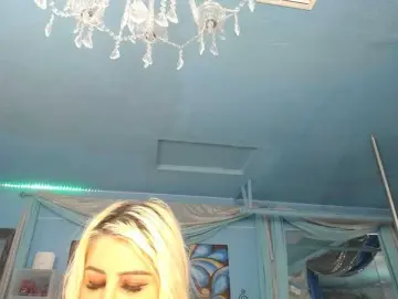 Bongacams Live Sex Cam of adrianna_fox