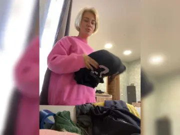 Bongacams Watch Live Sex Cams of AlisaBlackFox