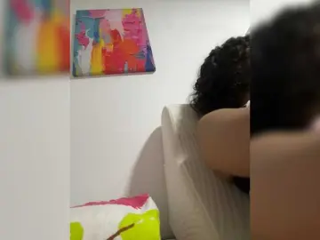 Group chat for 40+ tokens milf cams