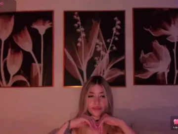 Bongacams Free Live Porn of ViolettHansson