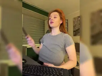 Bongacams Nude Webcam of Aariella