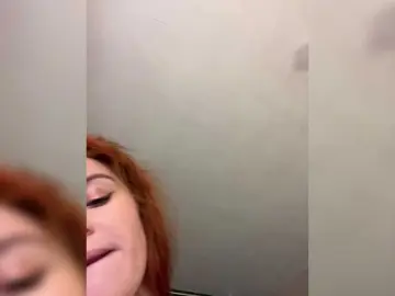 Bongacams Live Sex Cam of Aariella