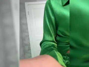 Bongacams Watch Live Sex Cams of DarinaUK