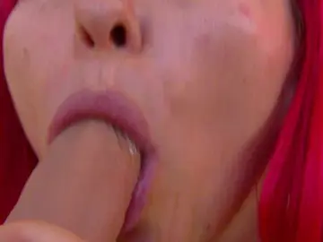 Bongacams Nude Webcam of Foxxxy-MILF